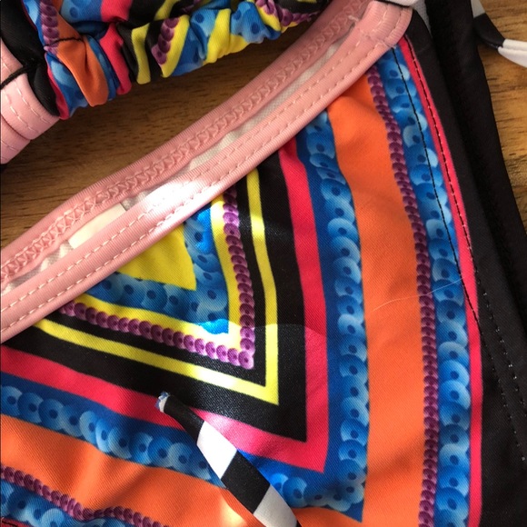 Last! Push Up Padded Stripe Swimsuit Bikini - Picture 3 of 5